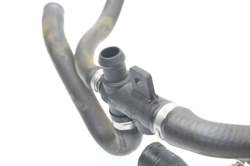 photo de DURITE RADIATEUR PIAGGIO VESPA GTS IE ABS 300 (2016 - 2018)