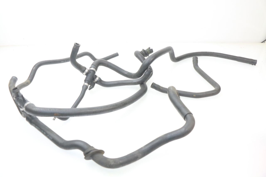 photo de DURITE RADIATEUR PIAGGIO VESPA GTS IE ABS 300 (2016 - 2018)
