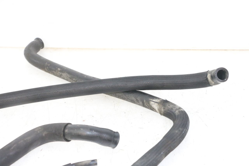 photo de DURITE RADIATEUR SUZUKI UH BURGMAN 125 (2002 - 2006)