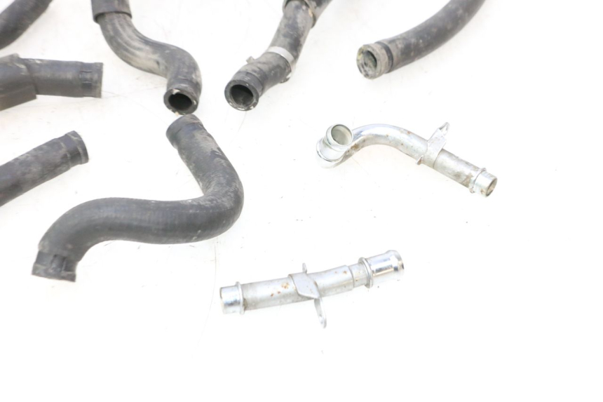 photo de DURITE RADIATEUR HONDA XRV AFRICA TWIN 750 (1990 - 1992) - Détail de la pièce