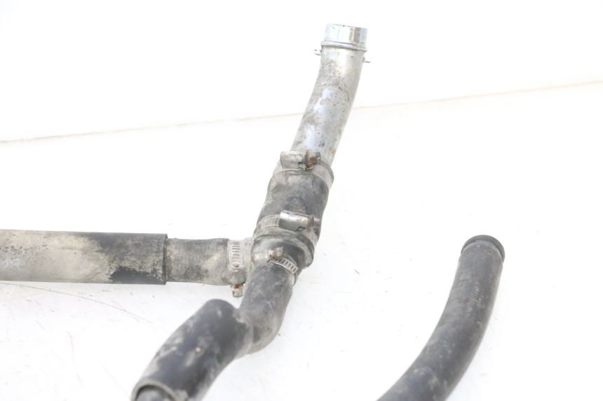 photo de DURITE RADIATEUR HONDA XRV AFRICA TWIN 750 (1990 - 1992) - Gros plan technique