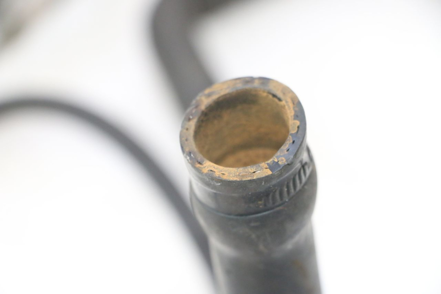 photo de DURITE RADIATEUR YAMAHA YP MAJESTY 125 (1998 - 2001) - Zoom état d’usage