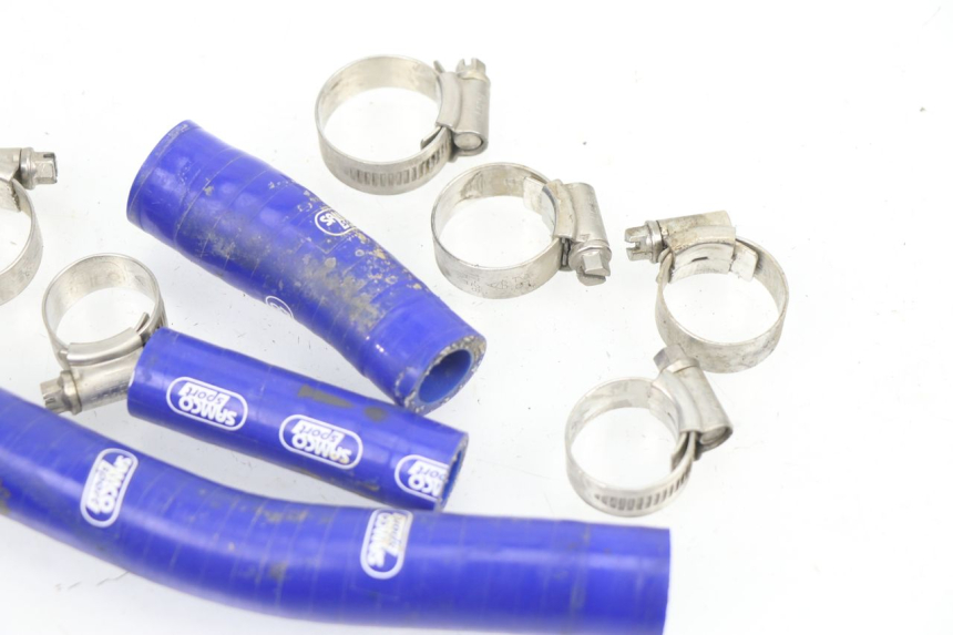 photo de DURITE RADIATEUR YAMAHA YZF YZ-F 450 (2006 - 2009) - Gros plan technique