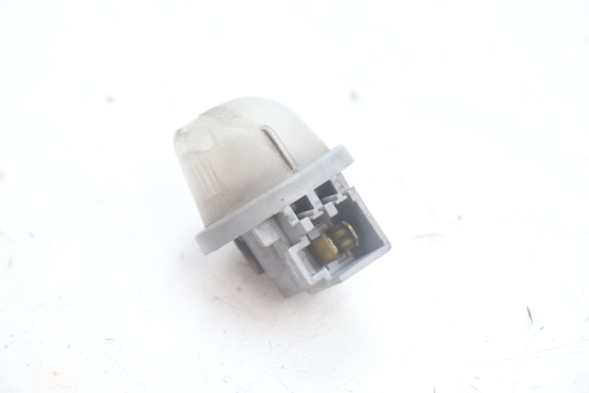 photo de ECLAIRAGE DE PLAQUE SUZUKI BURGMAN EXECUTIVE ABS 650 (2006 - 2012) - Zoom état d’usage