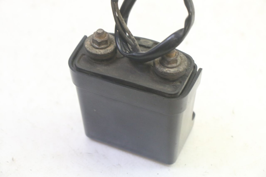 photo de ECLAIRAGE DE PLAQUE SUZUKI DL V STROM 1000 (2002 - 2007) - Points de fixation