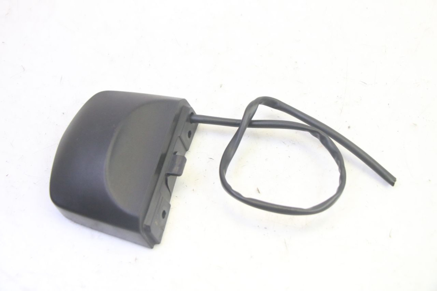 photo de ECLAIRAGE DE PLAQUE YAMAHA FJR ABS 1300 (2006 - 2012) - Autre angle de vue