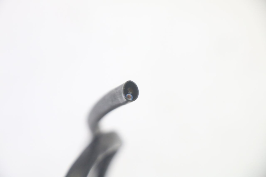 photo de ECLAIRAGE DE PLAQUE YAMAHA FJR ABS 1300 (2006 - 2012) - Gros plan technique