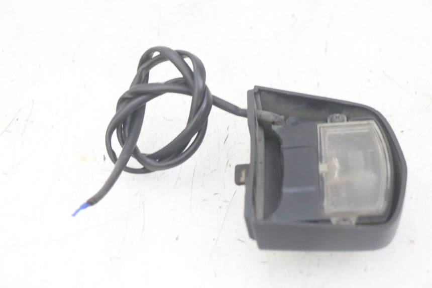 photo de ECLAIRAGE DE PLAQUE YAMAHA FJR ABS 1300 (2006 - 2012) - Détail de la pièce