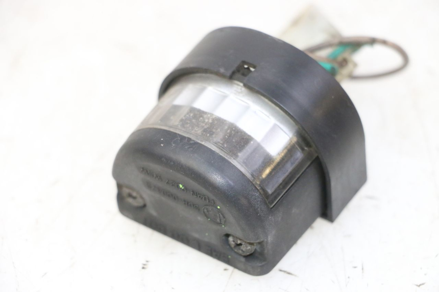 photo de ECLAIRAGE DE PLAQUE KYMCO GRAND DINK 125 (2008 - 2014)