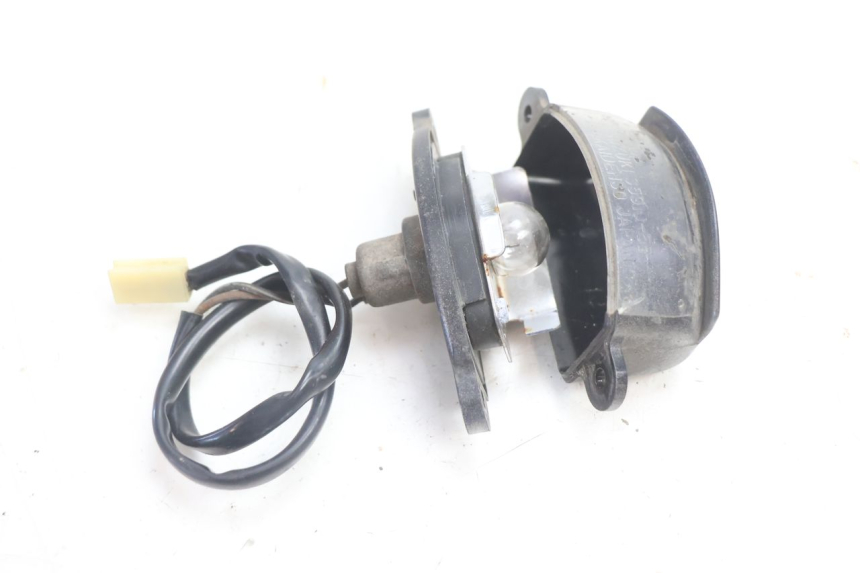 photo de ECLAIRAGE DE PLAQUE SUZUKI GSX F GSXF 750 (1988 - 1998) - Zoom état d’usage