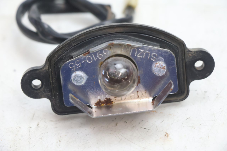 photo de ECLAIRAGE DE PLAQUE SUZUKI GSX F GSXF 750 (1988 - 1998) - Autre angle de vue