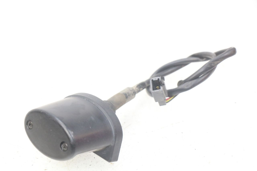photo de ECLAIRAGE DE PLAQUE KAWASAKI Z S 750 (2003 - 2006)