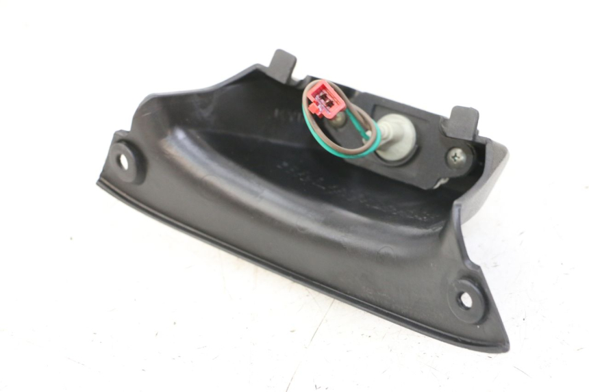 photo de ECLAIRAGE DE PLAQUE KYMCO XCITING 500 (2007 - 2010)