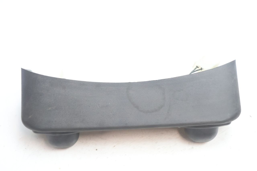 photo de ECLAIRAGE DE PLAQUE PIAGGIO MP3 LT 400 (2007 - 2012) - Détail de la pièce
