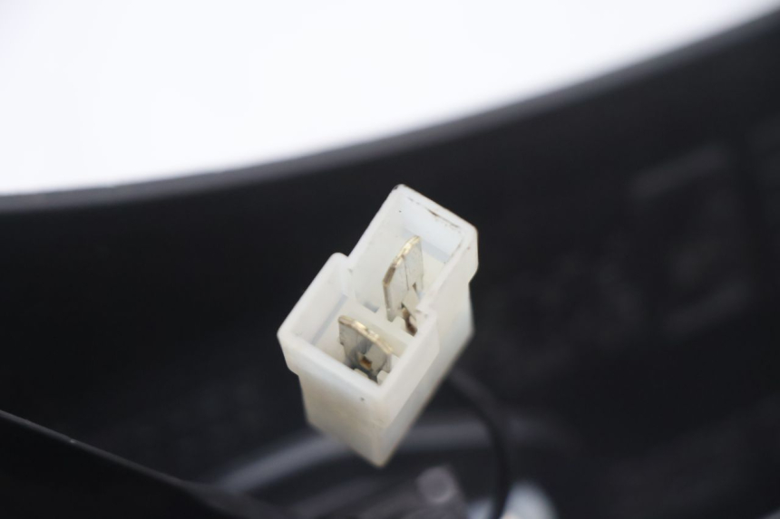 photo de ECLAIRAGE DE PLAQUE PIAGGIO MP3 LT 400 (2007 - 2012) - Autre angle de vue
