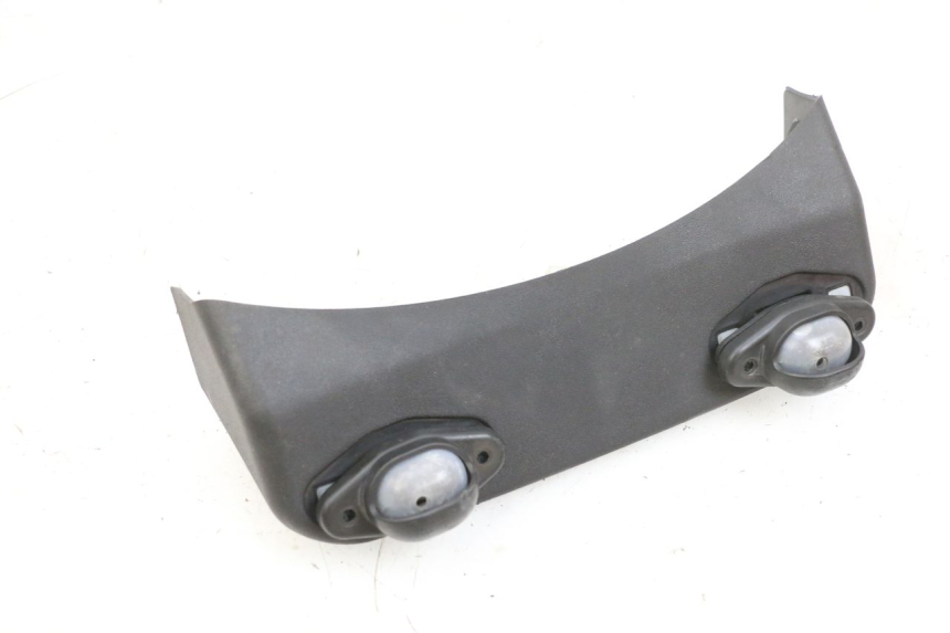 photo de ECLAIRAGE DE PLAQUE PIAGGIO MP3 RL 250 (2007 - 2010) - Gros plan technique