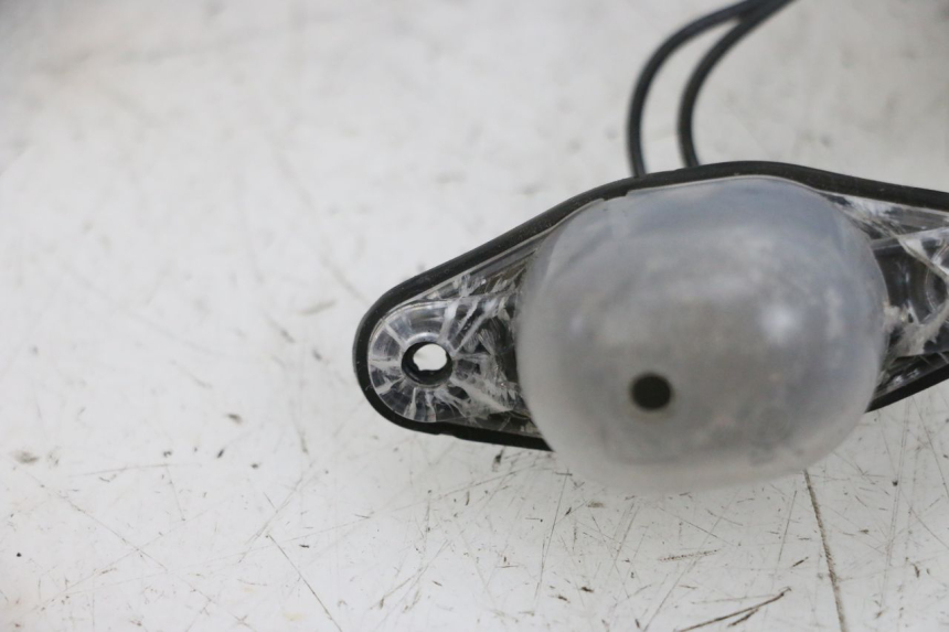 photo de ECLAIRAGE DE PLAQUE PIAGGIO MP3 RL 250 (2007 - 2010) - Marquages et références