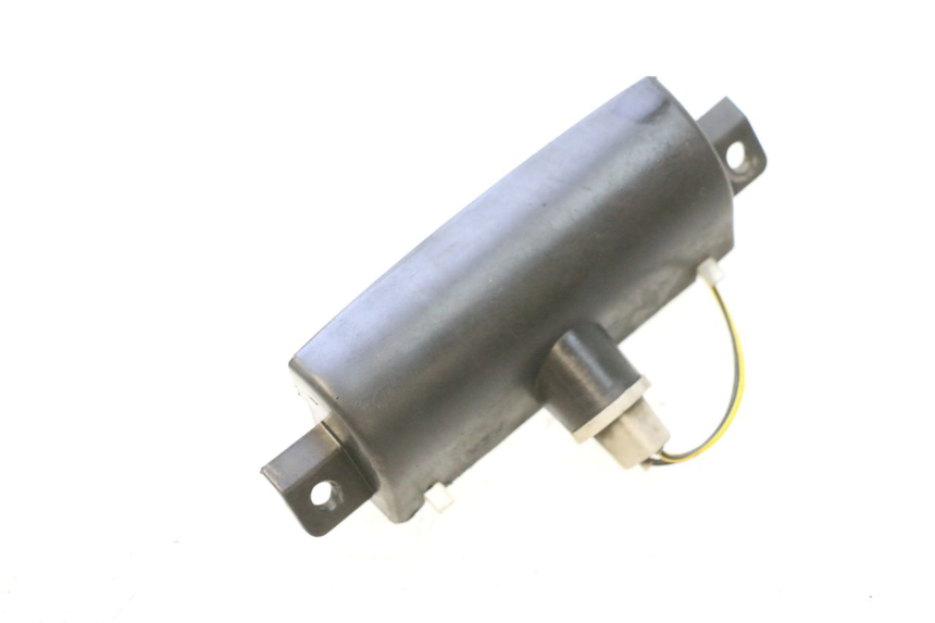 photo de ECLAIRAGE DE PLAQUE PIAGGIO MP3 125 (2006 - 2014) - Zoom état d’usage