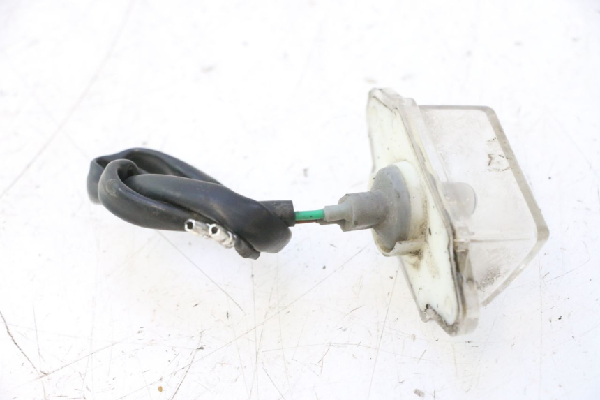 photo de ECLAIRAGE DE PLAQUE KYMCO LIKE 4T 50 (2019 - 2025) - Autre angle de vue