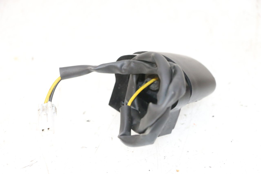 photo de ECLAIRAGE DE PLAQUE PIAGGIO NEW TYPHOON 50 (2018 - 2021) - Zoom état d’usage