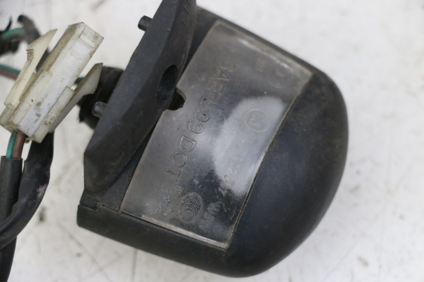 photo de ECLAIRAGE DE PLAQUE PEUGEOT SATELIS 125 (2013 - 2018)