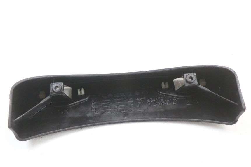 photo de ECLAIRAGE DE PLAQUE PIAGGIO MP3 500 (2011 - 2015)