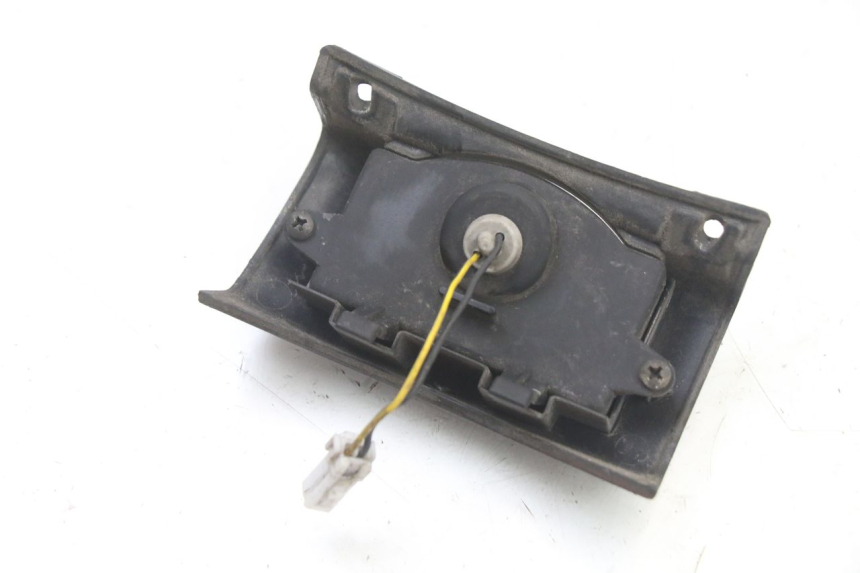 photo de ECLAIRAGE DE PLAQUE PIAGGIO VESPA GRANTURISMO 125 (2003 - 2007)