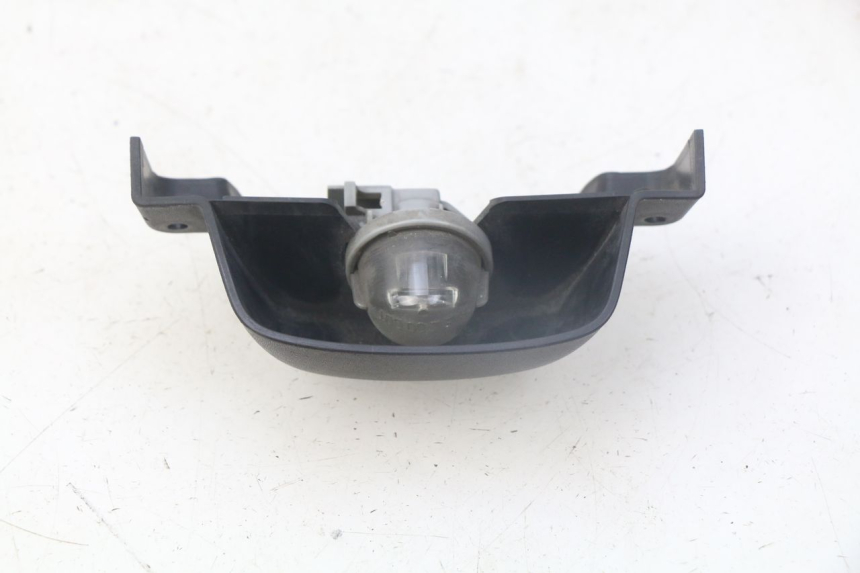 photo de ECLAIRAGE DE PLAQUE SUZUKI AN BURGMAN 400 (2006 - 2010)