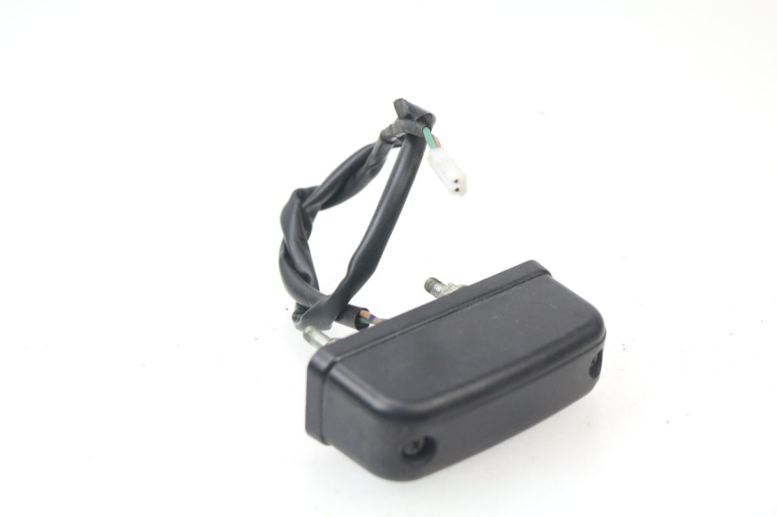 photo de ECLAIRAGE DE PLAQUE HONDA VFR F 1200 (2010 - 2015) - Détail de la pièce