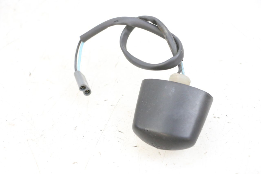 photo de ECLAIRAGE DE PLAQUE YAMAHA XMAX X-MAX 125 (2006 - 2009) - Détail de la pièce