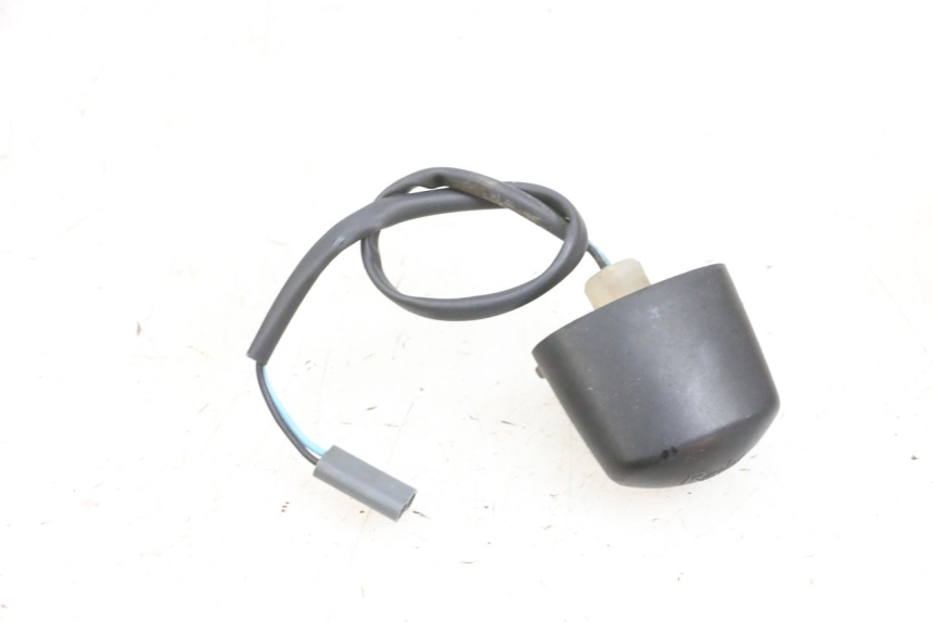 photo de ECLAIRAGE DE PLAQUE YAMAHA XMAX X-MAX 125 (2006 - 2009) - Zoom état d’usage