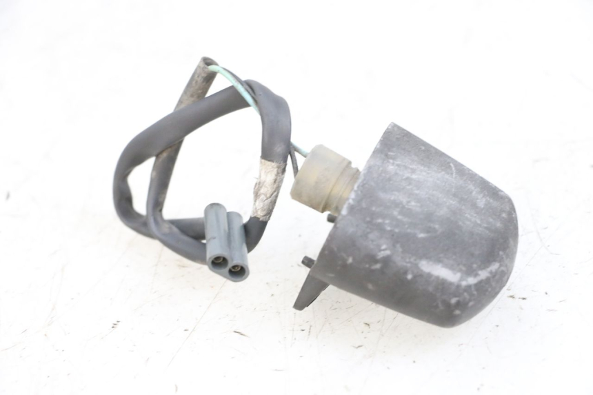 photo de ECLAIRAGE DE PLAQUE YAMAHA XMAX X-MAX 125 (2006 - 2009) - Zoom état d’usage