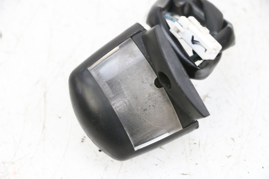 photo de ECLAIRAGE DE PLAQUE YAMAHA X-MAX XMAX 125 (2010 - 2013) - Zoom état d’usage