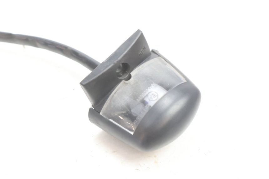photo de ECLAIRAGE DE PLAQUE YAMAHA X-MAX XMAX 125 (2010 - 2013) - Zoom état d’usage