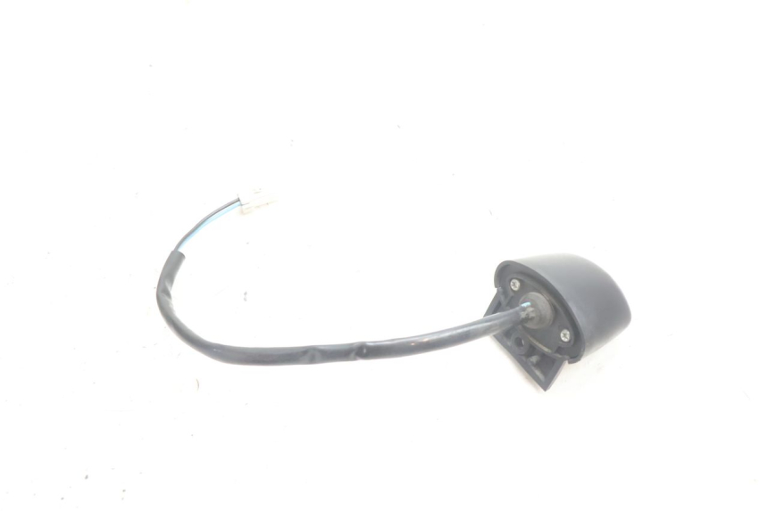 photo de ECLAIRAGE DE PLAQUE YAMAHA X-MAX XMAX 125 (2010 - 2013) - Autre angle de vue