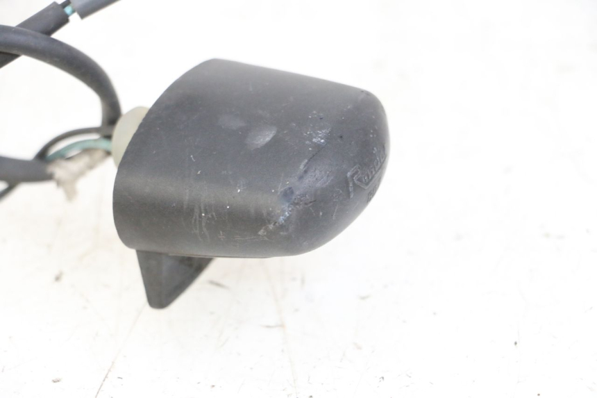 photo de ECLAIRAGE DE PLAQUE YAMAHA YP MAJESTY 125 (2002 - 2006)