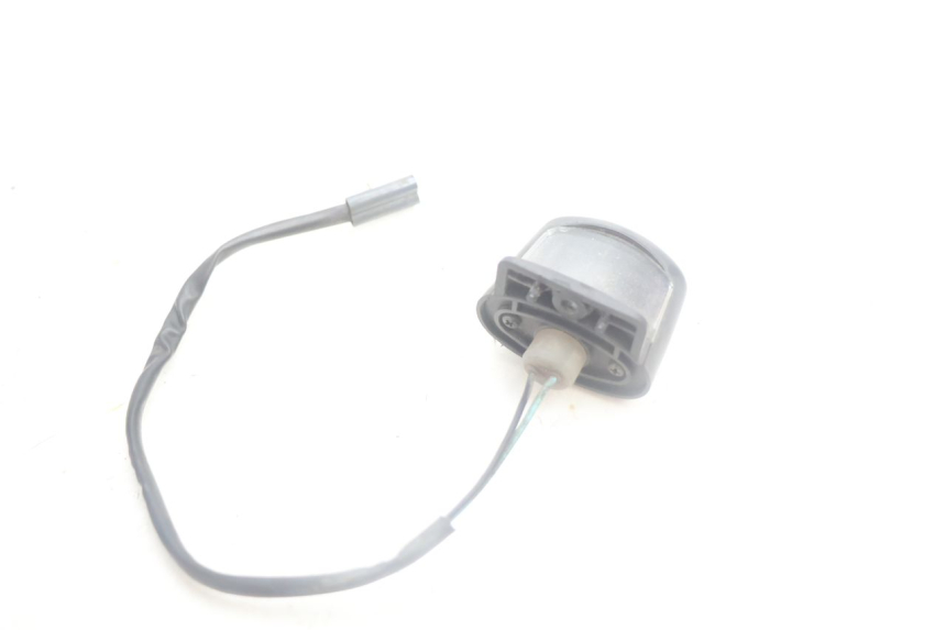 photo de ECLAIRAGE DE PLAQUE YAMAHA YP MAJESTY 125 (2002 - 2006) - Zoom état d’usage