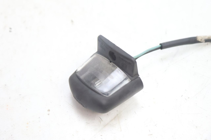 photo de ECLAIRAGE DE PLAQUE YAMAHA YP MAJESTY 125 (2002 - 2006) - Détail de la pièce