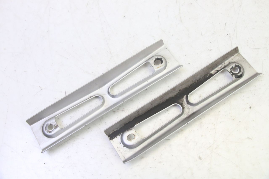 photo de ECOPE RADIATEUR YAMAHA FZ6 N FAZER 600 (2004 - 2006)