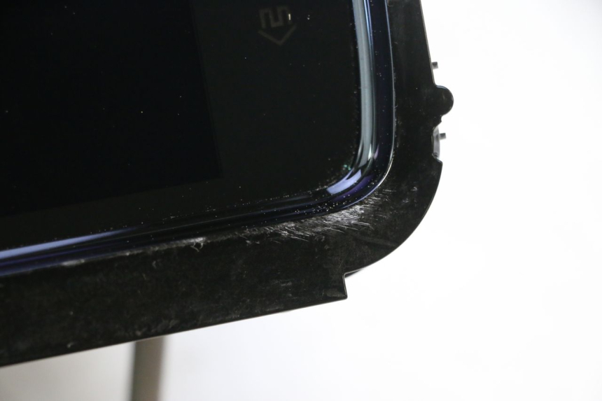 photo de ECRAN MULTIMEDIA HARLEY DAVIDSON ROAD GLIDE FLTRXSE 1920 (2018 - 2022) - Zoom état d’usage