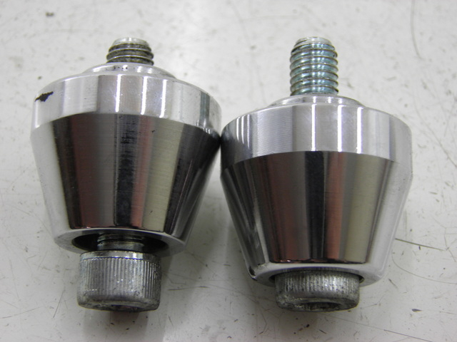 photo de EMBOUT DE GUIDON DAELIM S2 FI 125 (2008 - 2017)