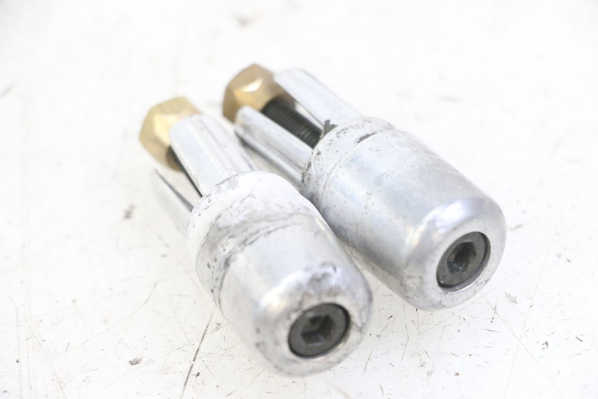 photo de EMBOUT DE GUIDON PEUGEOT ELYSTAR 125 (2002 - 2007)