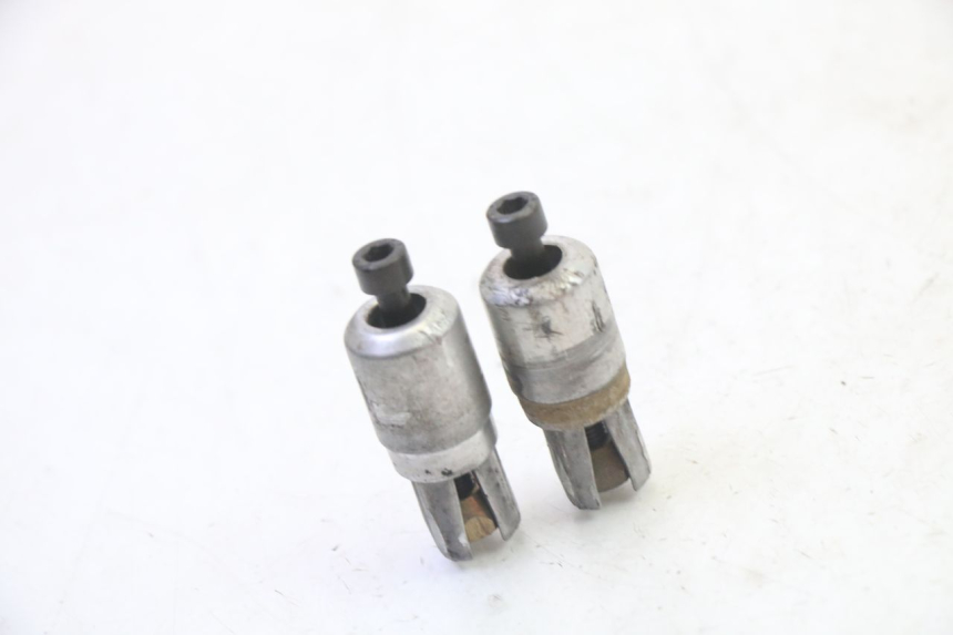 photo de EMBOUT DE GUIDON PEUGEOT ELYSTAR 50 (2002 - 2014)