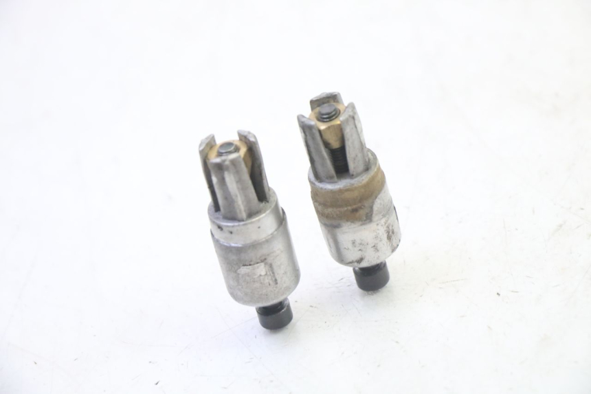 photo de EMBOUT DE GUIDON PEUGEOT ELYSTAR 50 (2002 - 2014)