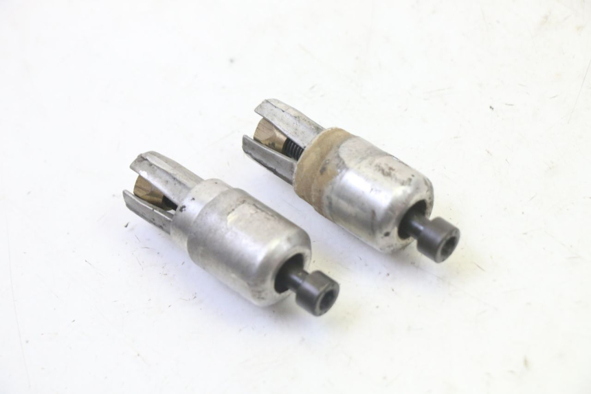 photo de EMBOUT DE GUIDON PEUGEOT ELYSTAR 50 (2002 - 2014)