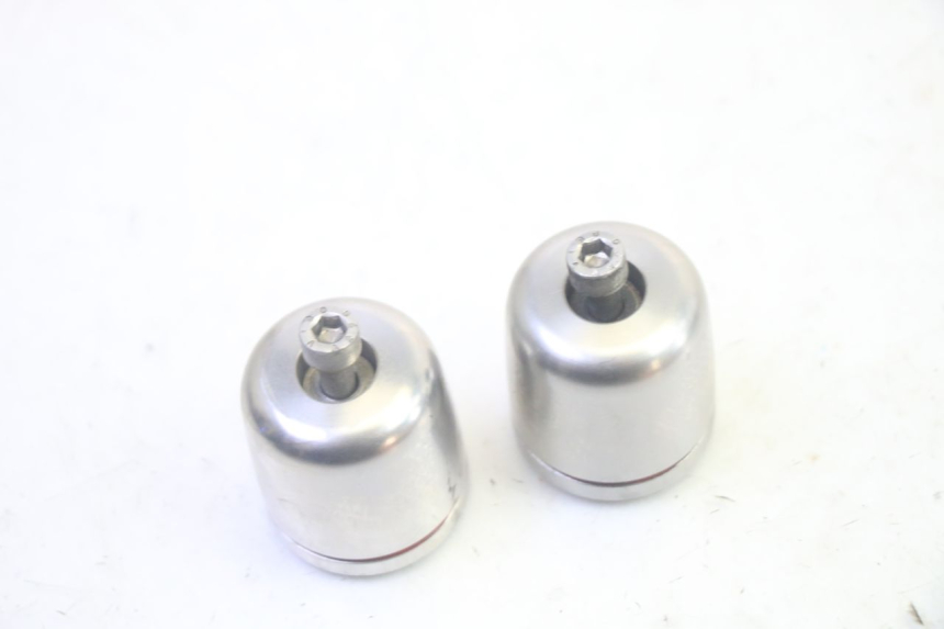 photo de EMBOUT DE GUIDON YAMAHA FJR ABS 1300 (2006 - 2012) - Détail de la pièce