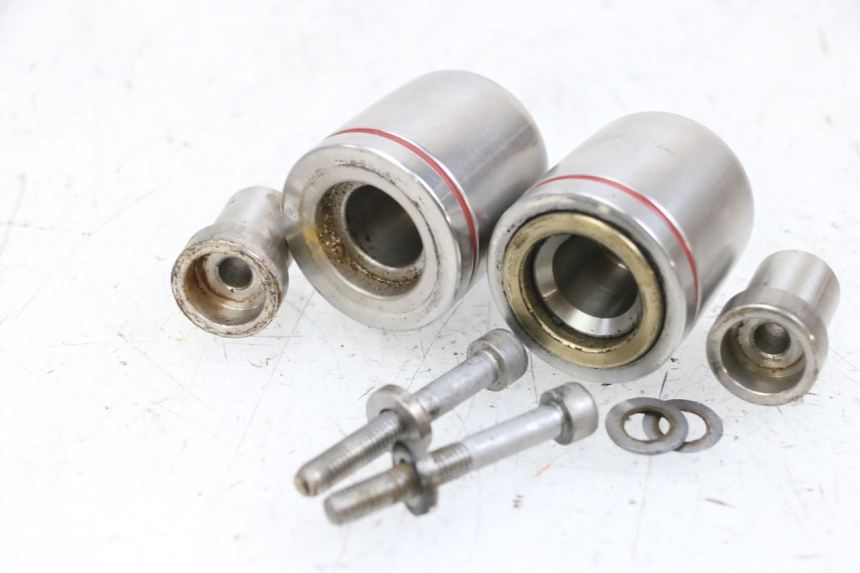 photo de EMBOUT DE GUIDON YAMAHA FJR ABS 1300 (2006 - 2012) - Gros plan technique