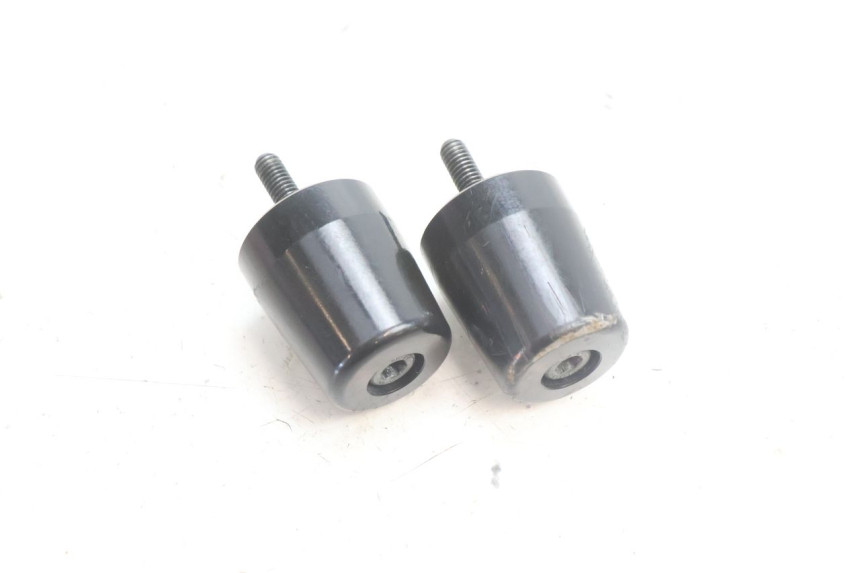 photo de EMBOUT DE GUIDON YAMAHA FZ8 800 (2010 - 2016) - Zoom état d’usage