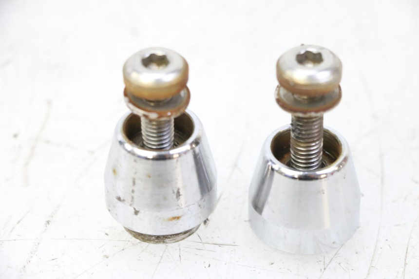 photo de EMBOUT DE GUIDON KYMCO GRAND DINK 125 (2002 - 2007)