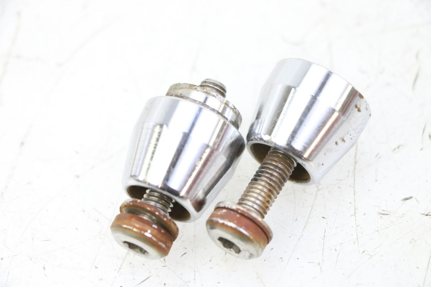 photo de EMBOUT DE GUIDON KYMCO GRAND DINK 125 (2002 - 2007)